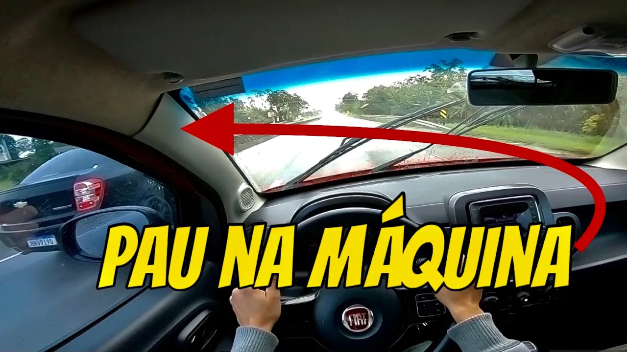 ACELERANDO FIAT MOBI NA CHUVA (*Pra queimar o combustível ruim ???? ⛽️ ).