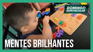 Conheça os mini gênios que dominam a matemática e as letras