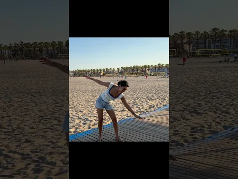 Me trying a Cartwheel 🤸🏻‍♀️😂 #dhruvinanda #funny #fail #challenge