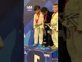 Download Lagu Kleine jongen wint wedstrijd en vraagt ​​de anderen om met hem mee te doen op het podium ❤️ (🎥: T...