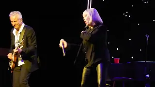 Pat Benatar + Neil Giraldo - Promises in The Dark (Live @Pearl Theater, Vegas 2022)