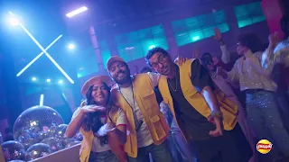 أغنية شيبسي   محلو أوي  مع تامر حسني  أحمد فهمي و أسماء جلال  دندنها