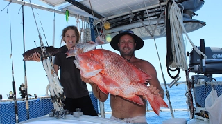 FISHING and a ROGUE wave encounter – Episode 13 (sailing Catalpa)