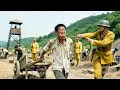 Download Lagu 日軍瘋狂鞭打中國勞工，神槍手大怒，當場殲滅所有敵軍 🔥 抗日 | Kung Fu