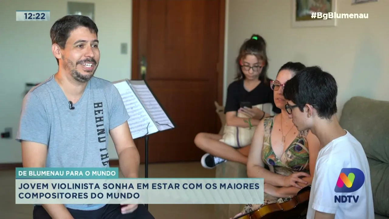 Jovem violinista de Blumenau participa de concerto em Paris, na França