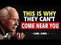Download Lagu Uitverkorene, DIT is waarom je niet met te veel mensen om je heen kunt zijn - Carl Jung