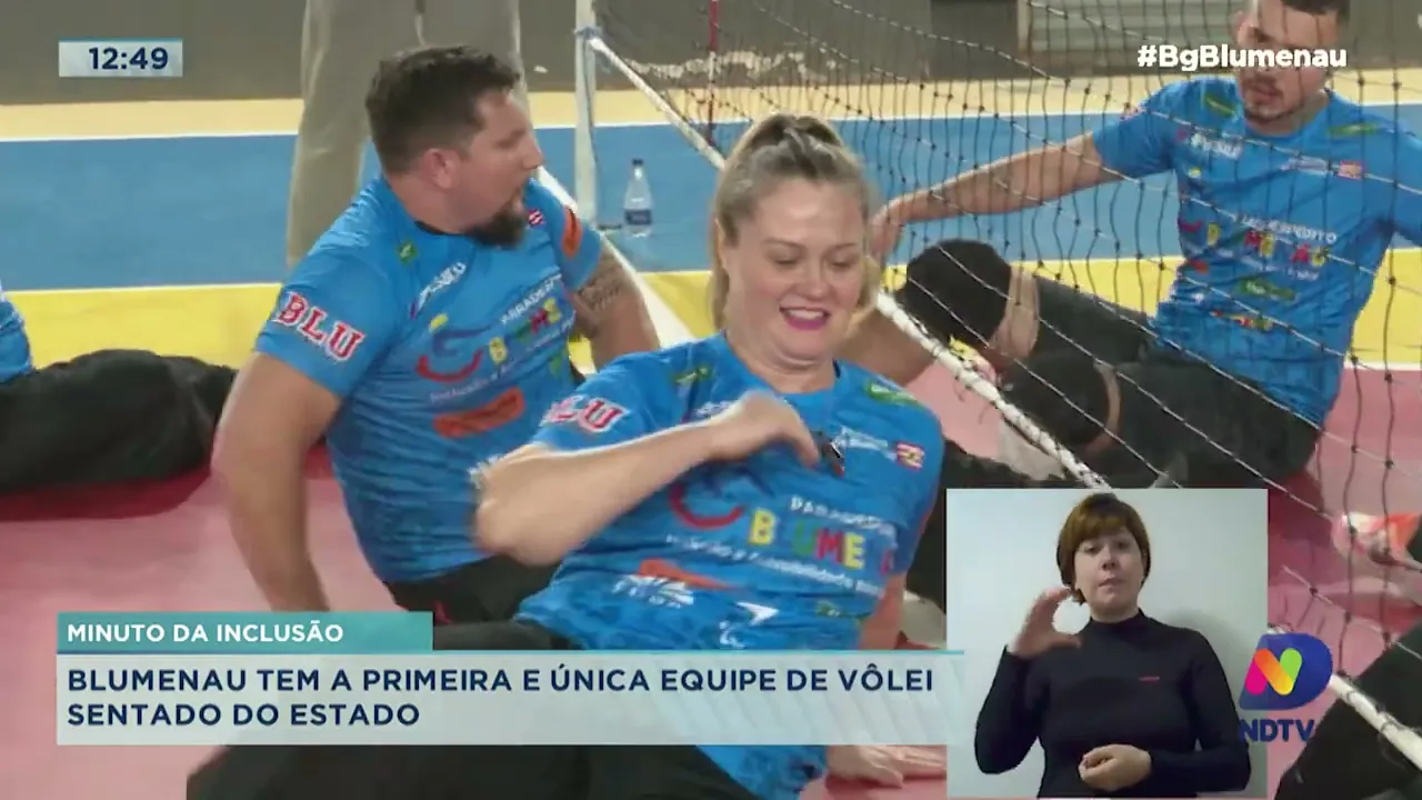 Minuto da Inclusão: Blumenau tem a primeira e única equipe de vôlei sentado de Santa Catarina