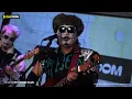 PLAYROOM: Kuburan Band 'Si Manis' & 'Saredona' LIVE at Hi Hidden Club!
