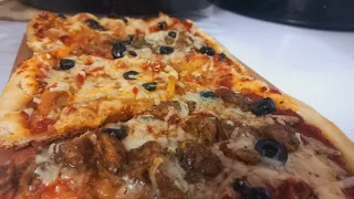 أجي تشوفو البيتزا بمذاق الشوارما بطريقة عجيبة وتستحق التجربة مطبخ ليلى الفاسية بيتزا بيتزا بالدجاج 