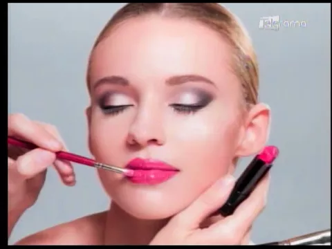 Cejas trenzadas: la extraña moda que causa auge en redes