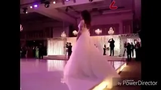 الــيسا ليــله الـبسلـك الابـيـض وصـير مـلكـك والـدنيـه تـشـهد 