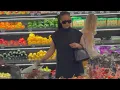Lagu Rihanna SPOTTED Doing Her Own Grocery Shopping!