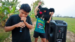 Lagi Karaoke dimakan barongan