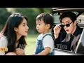 Download Lagu Cô gái tội nghiệp bị cậu bé ôm chặt gọi là mẹ, không ngờ đó lại là con trai của tổng tài! Chẳng lẽ…