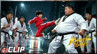 Lin Qiunan kicks the coach for his beautiful female classmate!【TH SUB】#龙拳小子 #林秋楠 #movie  #kungfuboys
