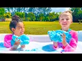 Download Lagu Nastya dan Evelyn Kisah persahabatan untuk Anak - Video kompilasi 1 Jam