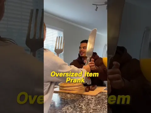 Oversized Item Prank😀#BFReaction #FunnyVlog #SurprisePrank #Pranks #FunnyPranks #Comedy #viralvideo