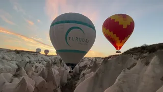 Hot Air Balloon in Cappadocia Turkey @SailingAWEN