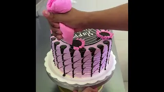 nueva creatividad para decorar pasteles hermosos con crema chantilly