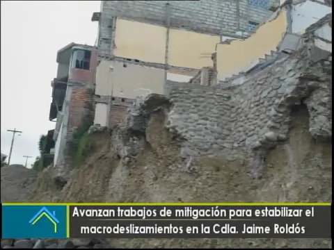 Avanzan trabajos de mitigación para estabilizar el macrodeslizamientos en la Cdla. Jaime Roldós