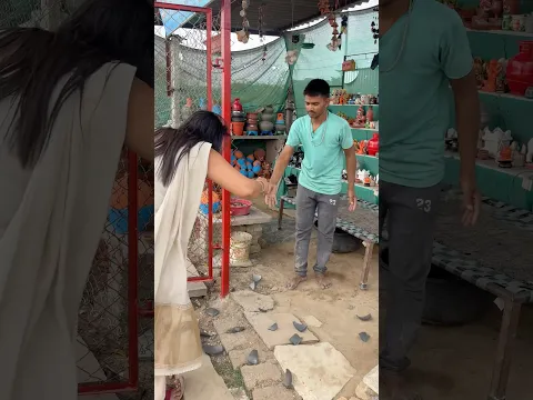 बरथन टूटने से गिर गया था 😱