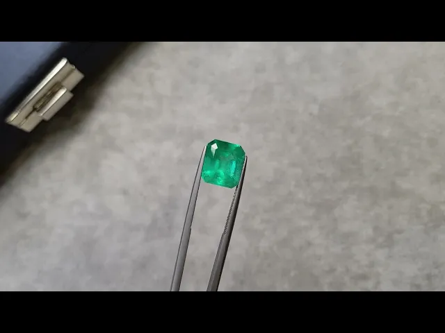Colombian octagon emerald 5.54 ct, GRS Video  № 2