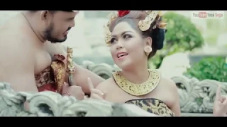 Download Gung Gek Vita - Numitis Pang Siu (Official Video Clip Musik) MP3