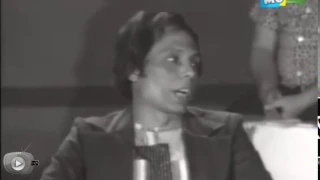 طب حد فيكو يكلمها بلاش انا يا جدعان دندنها