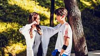 تقع ابنة مليونير ثري مجنون بشكل غير متوقع في حب ملاكم فقير 