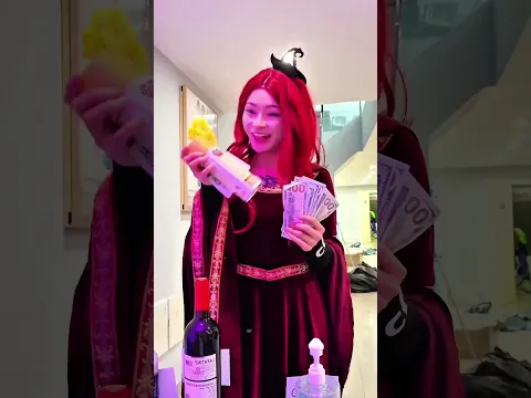 She Used A Doctor’s Shampoo — And Turned Into A Clown!🤡😭 #shorts #clown #funny #hair