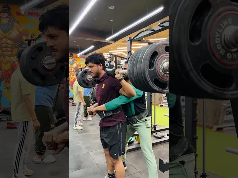 130 KG SQUAT 🦍 #Gym #viral #trending