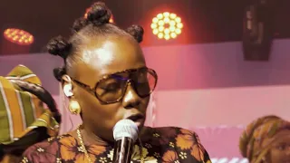 teni praise and worship session pt 1 sugar mummy live fiesta