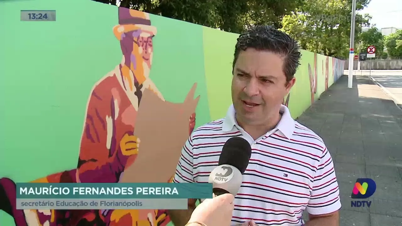 Unidades escolares de Florianópolis recebem grafites nos muros