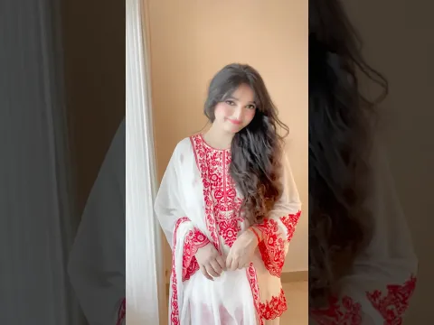 How’s the Outfit 😍? #trending #fashion #indian #viral #cute #shorts #youtubeshorts