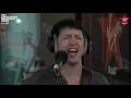 Download Lagu James Blunt - Fall At Your Feet (Live on The Chris Evans Breakfast Show with Sky)