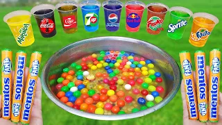 Mini Plastic Balls pit VS Coca Cola OF Fanta, Mirinda, Redbul, Sprite Popular Sodas Pepsi and Mentos