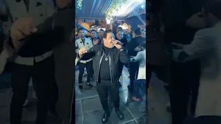 عبسلام و مصطفى بوله مكسرين الفرح عماله ليه بتشيلى وتحطى فيا دندنها