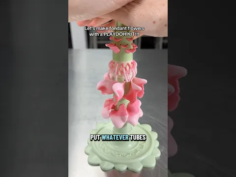 Let’s make fondant flowers using the blooms playdoh kit!!!