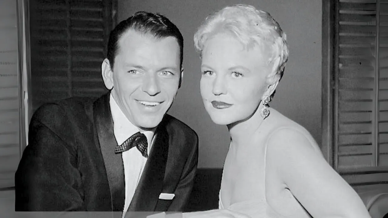 Frank Sinatra & Peggy Lee "Our Love Is Here To Stay" On The Frank Sinatra Show (1957) Frank Sinatra & Peggy Lee "Our Love Is Here To Stay" On The Frank Sinatra Show (1957)