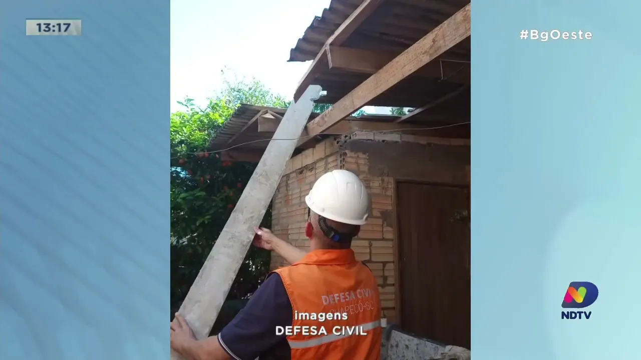 Trabalhadores ficam presos em plataforma a mais de 90 metros de altura em Chapecó