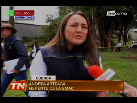 Estudiantes reforestan márgenes de los ríos