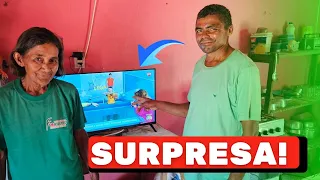 PAI DE 4 FILHOS ENTREGA SURPRESA PARA DONA ELVIRA❤️