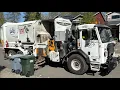 Lemay WC Peterbilt 520 Labrie Expert Helping Hand Garbage Truck