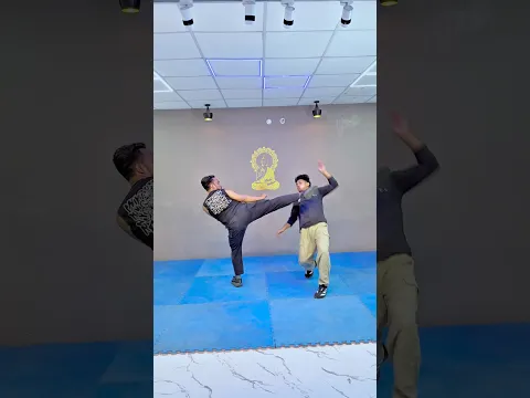 The Double Kick Combo That Drops Any Attacker π¬π§π₯ #selfdefence #shorts #viral