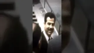ستوري صدام حسين محد يكدر يلوي ذراعي 