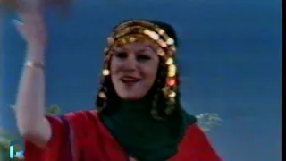 الفنانة صباح جزائري مقدمة برامج والفنانة سامية الجزائري مغنية 