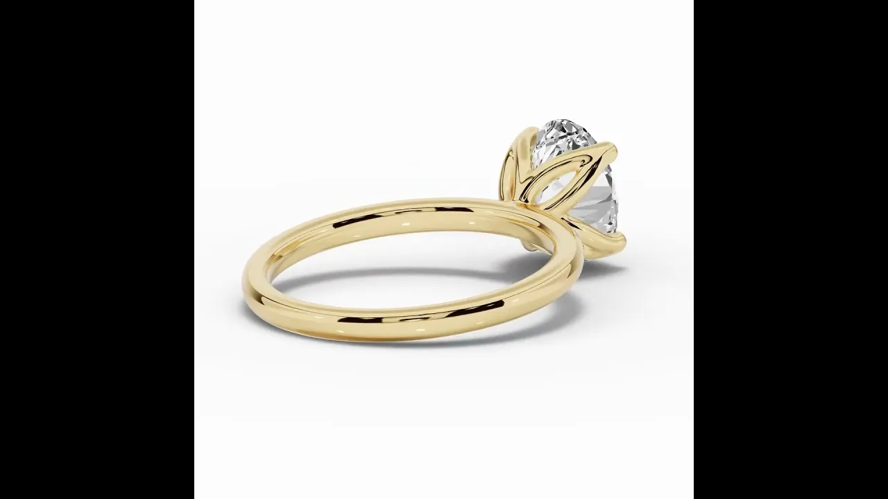 Oval Lustre Solitaire
