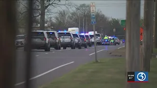 CT state police escort body of U S Capitol officer killed in the line of duty to MA