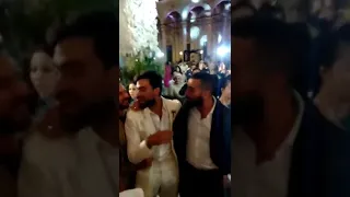 رقص محمد الشرنوبي ومحمد مكاوي في حفل زفافه بالقلعه 