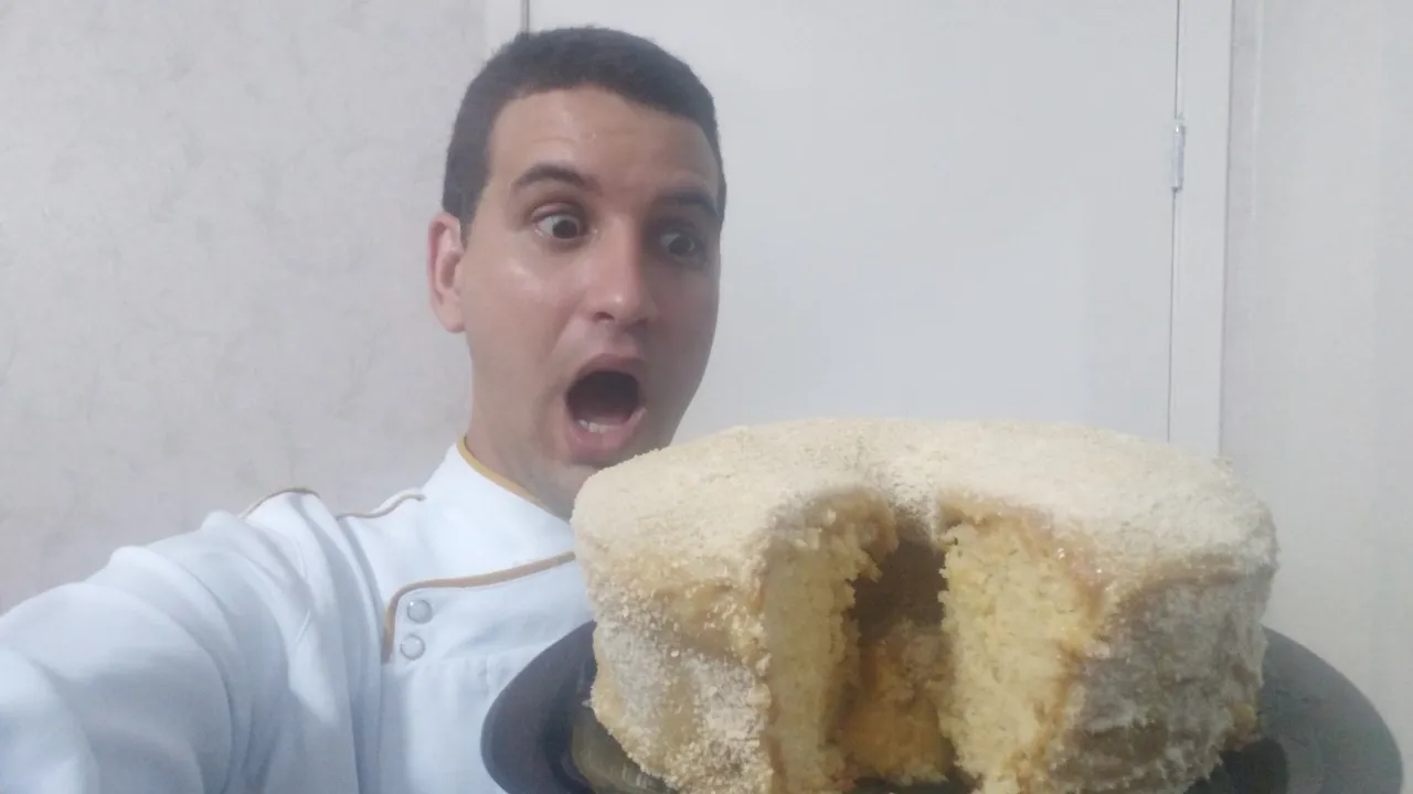 O BOLO É PREPARADO EM 5 MINUTOS, EXCELENTE PARA O CAFÉ DA MANHÃ